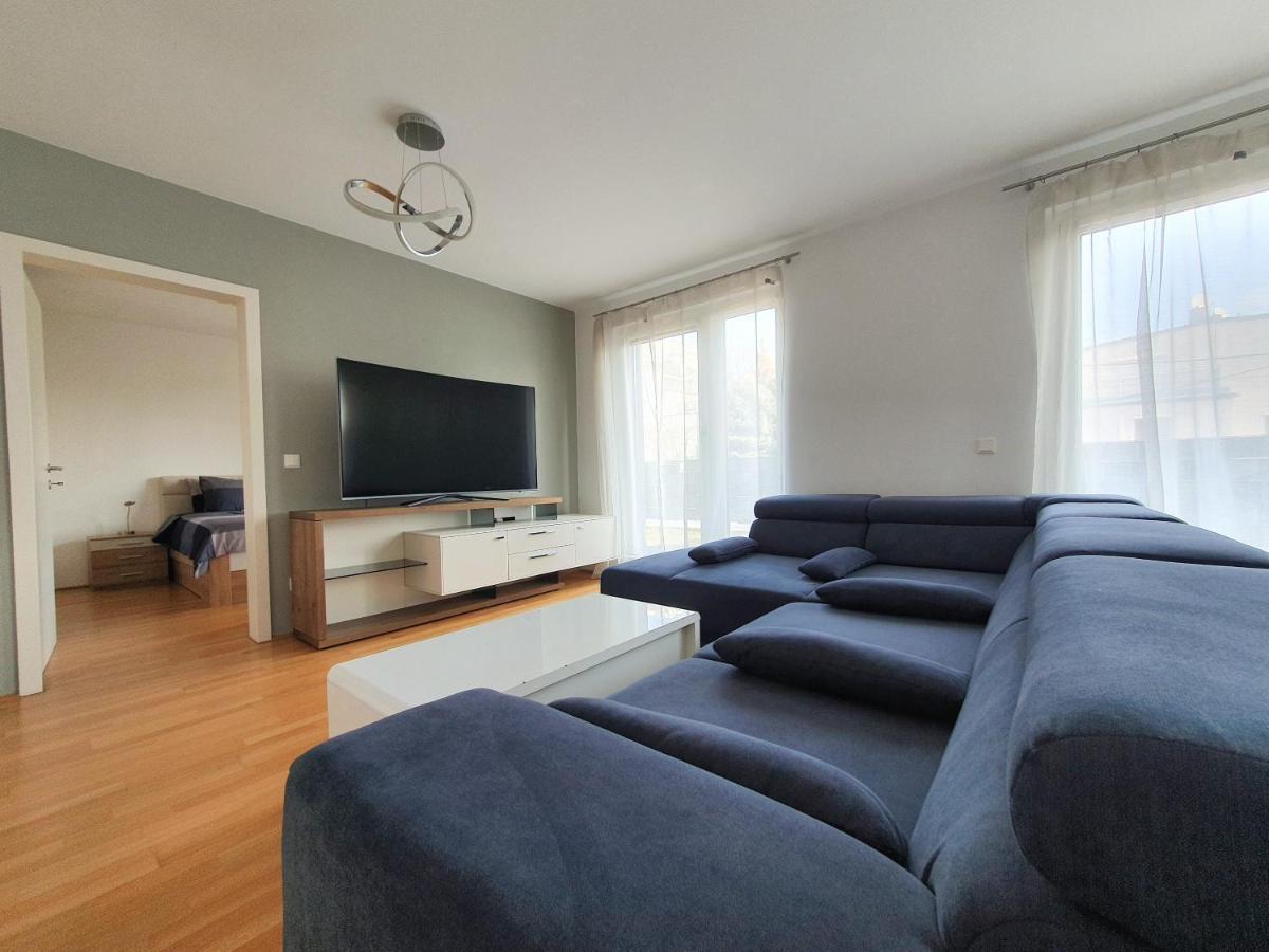 Near Lake Spacious & Furnished Beautiful Apartment Wiedeń Zewnętrze zdjęcie