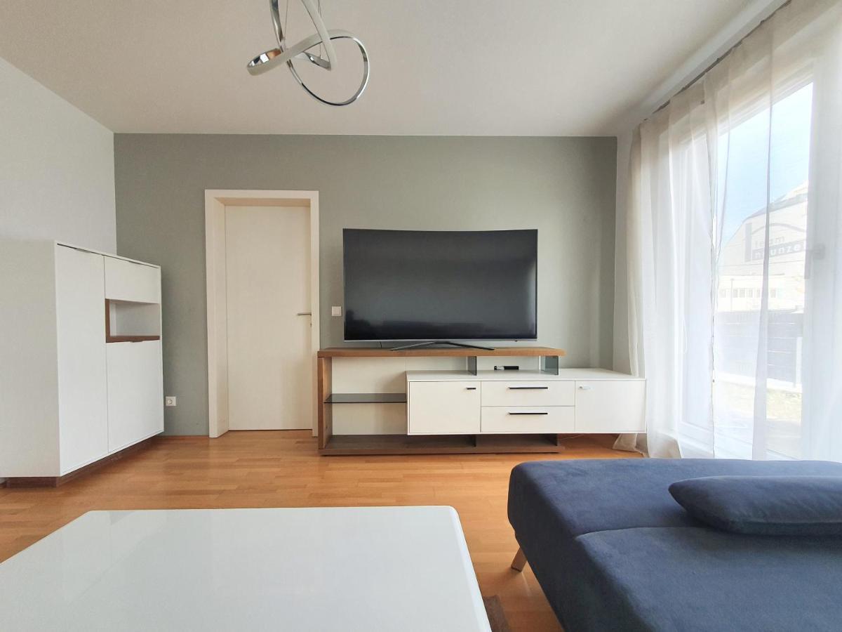 Near Lake Spacious & Furnished Beautiful Apartment Wiedeń Zewnętrze zdjęcie