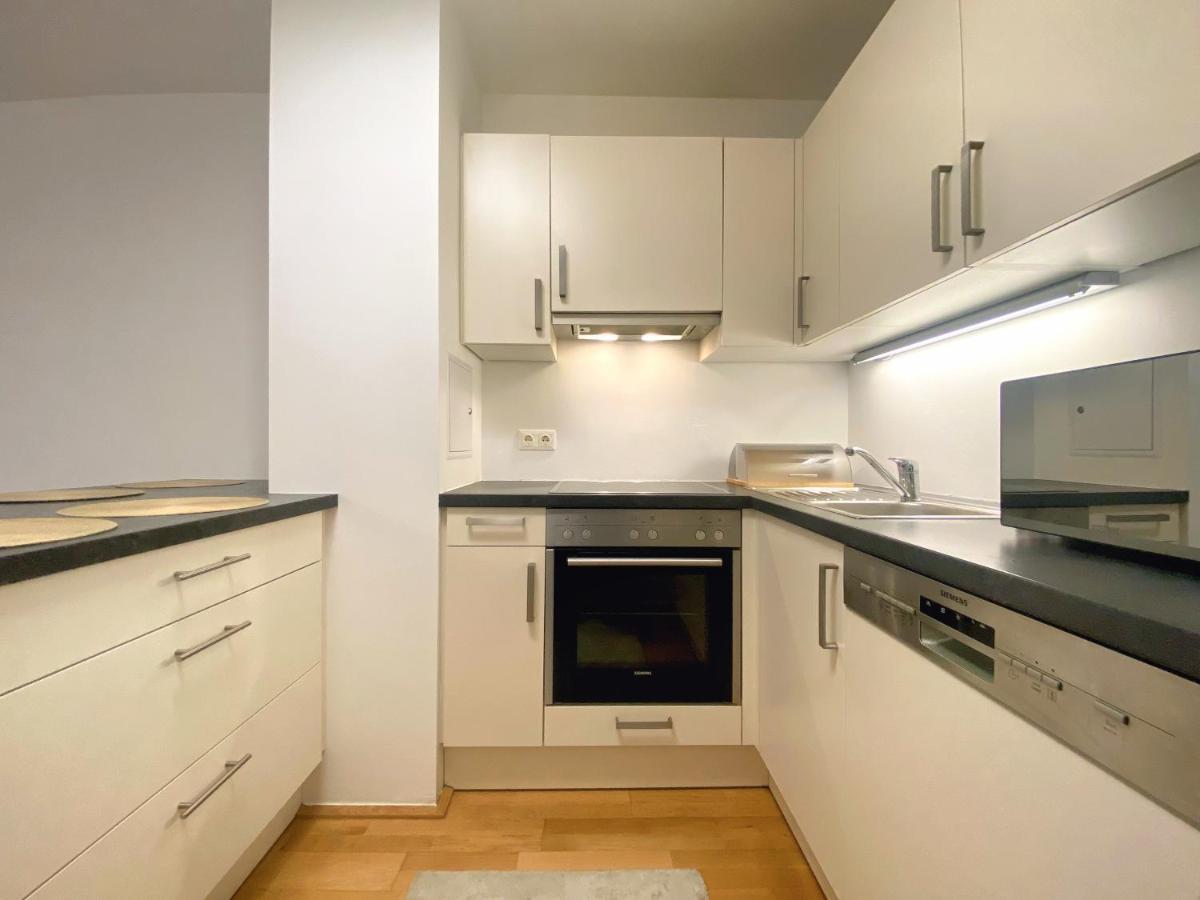 Near Lake Spacious & Furnished Beautiful Apartment Wiedeń Zewnętrze zdjęcie