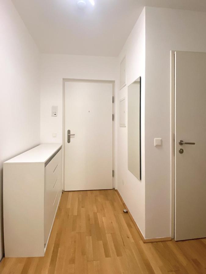 Near Lake Spacious & Furnished Beautiful Apartment Wiedeń Zewnętrze zdjęcie